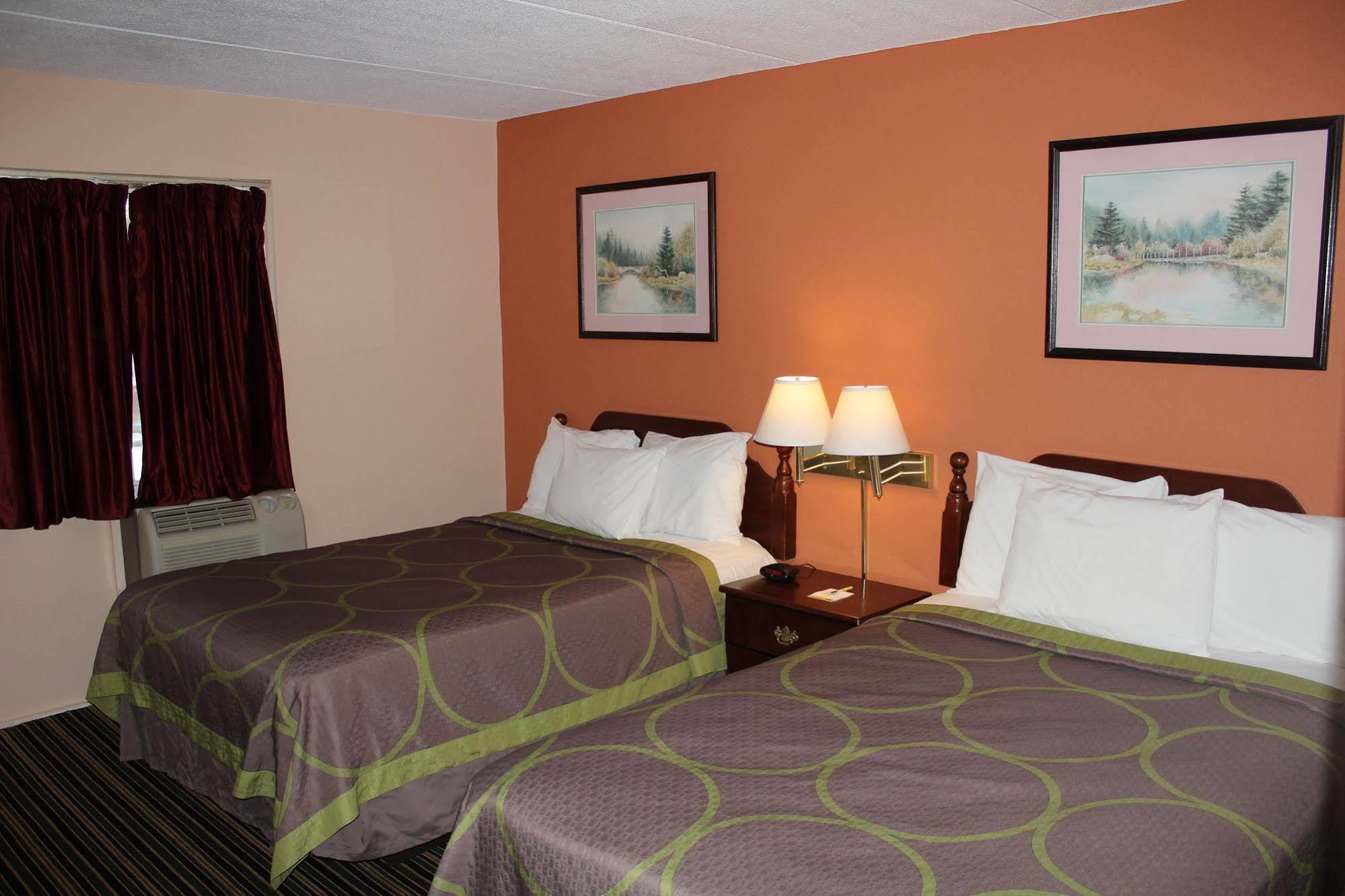 Days Inn By Wyndham Lenox Ma Екстериор снимка