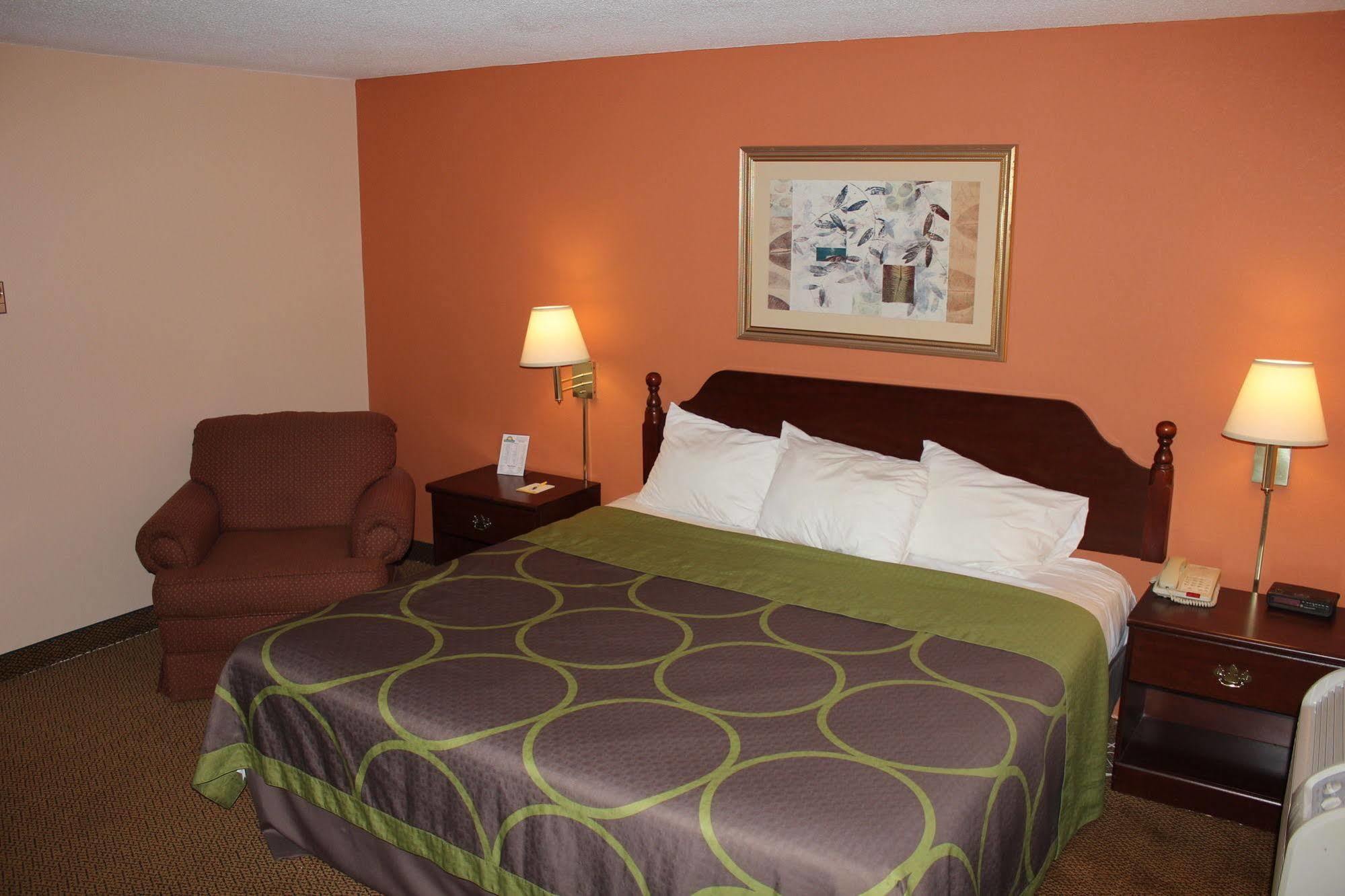 Days Inn By Wyndham Lenox Ma Екстериор снимка